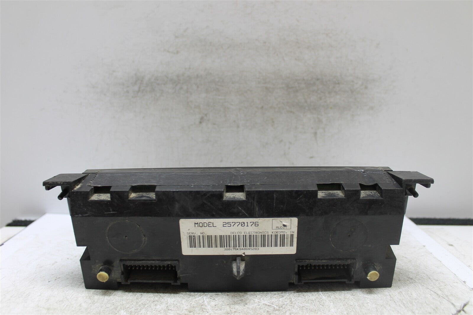 00-05 Cadillac Deville AC Heat Temp Climate Control 25770176 Switch 687 1E7-B6