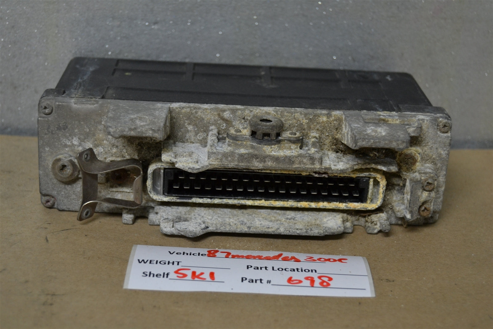 0055452132  Mercedes W124-W126  1986-93ABS Braking system Module 698 5K1