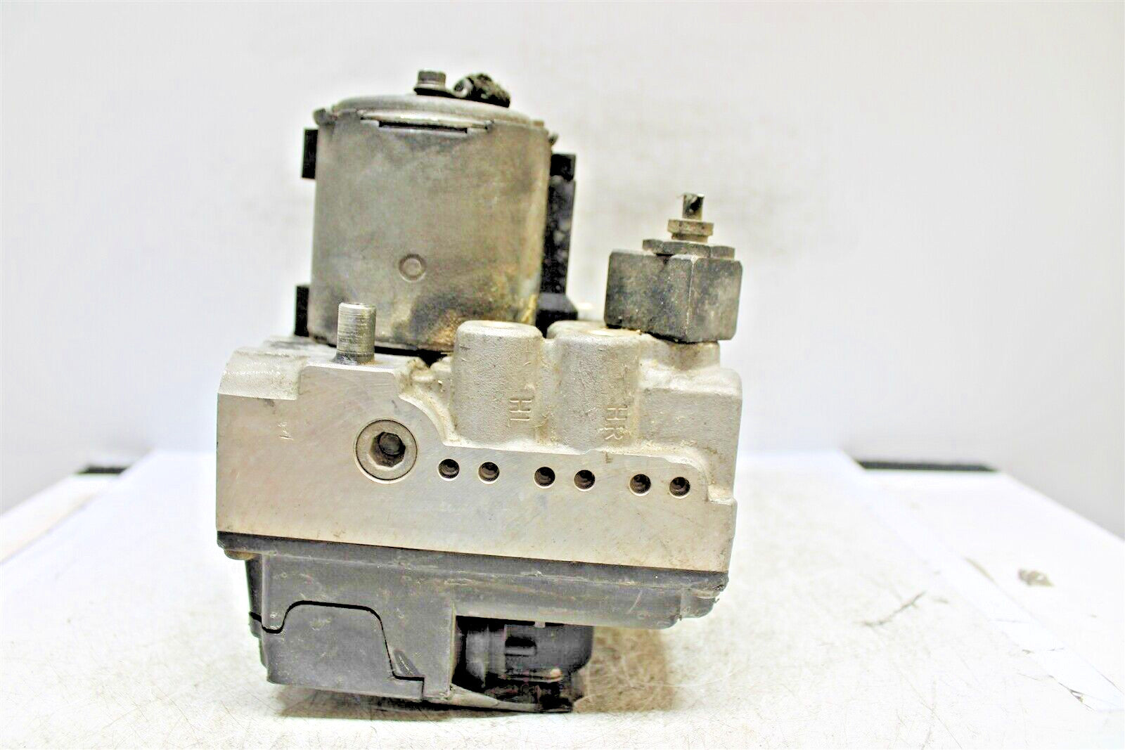 0024319612 Mercedes SL-Class 94-99 ABS Antilock Brake Pump Control OEM 20i2 770