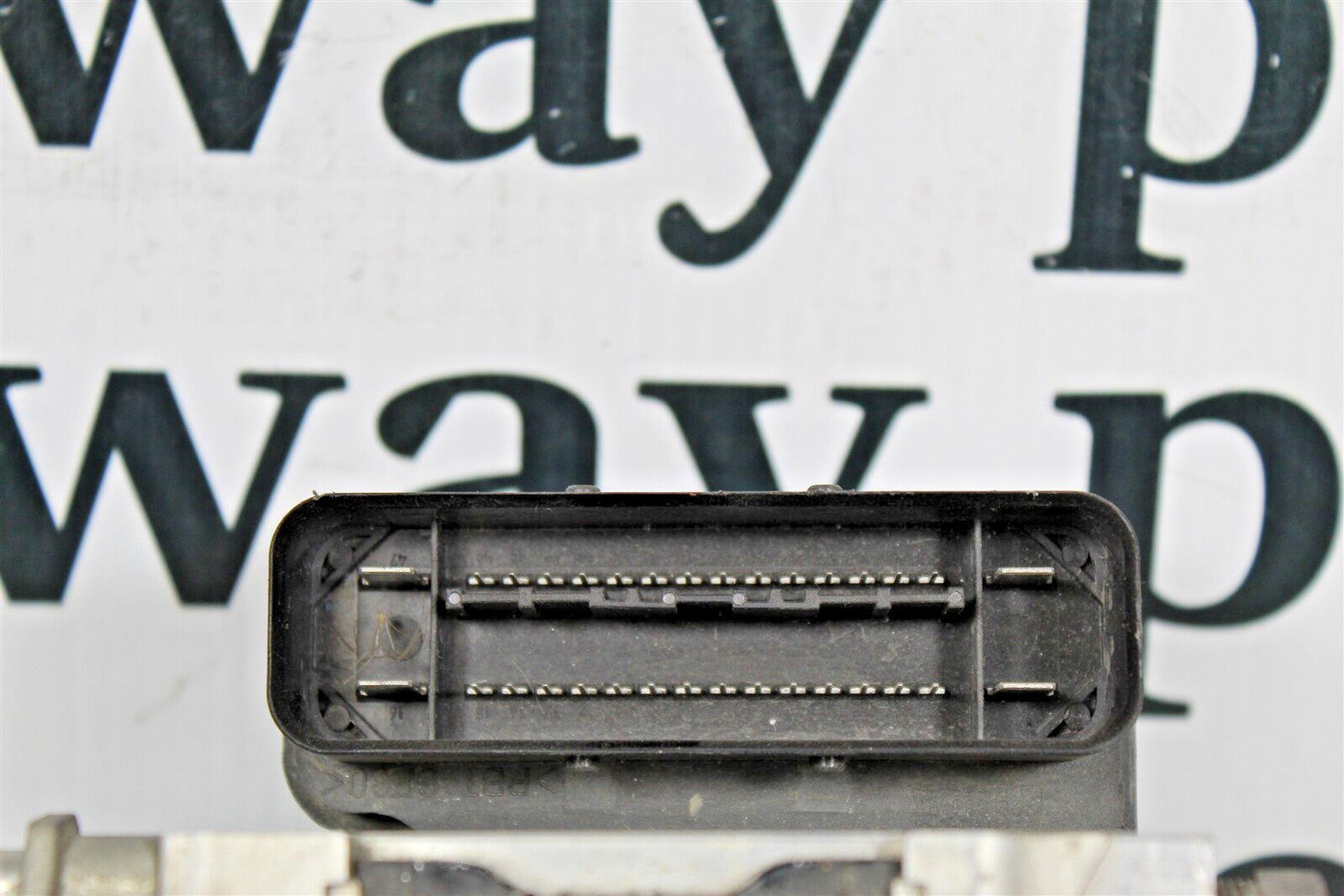 00401096C000 Dodge Caliber Hatchback 2.0L ABS Anti Lock Brake Module 5M2 865
