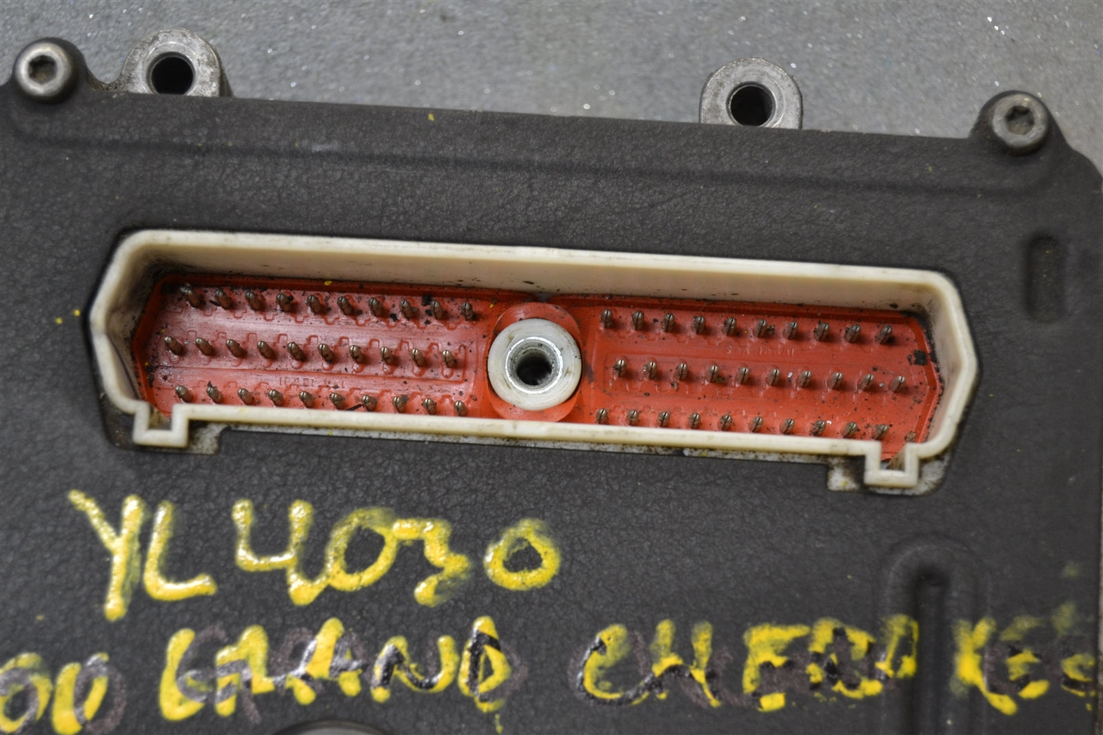 00 Jeep Grand Cherokee Transmission Computer Unit TCU 56041814AC Module 11 10C8