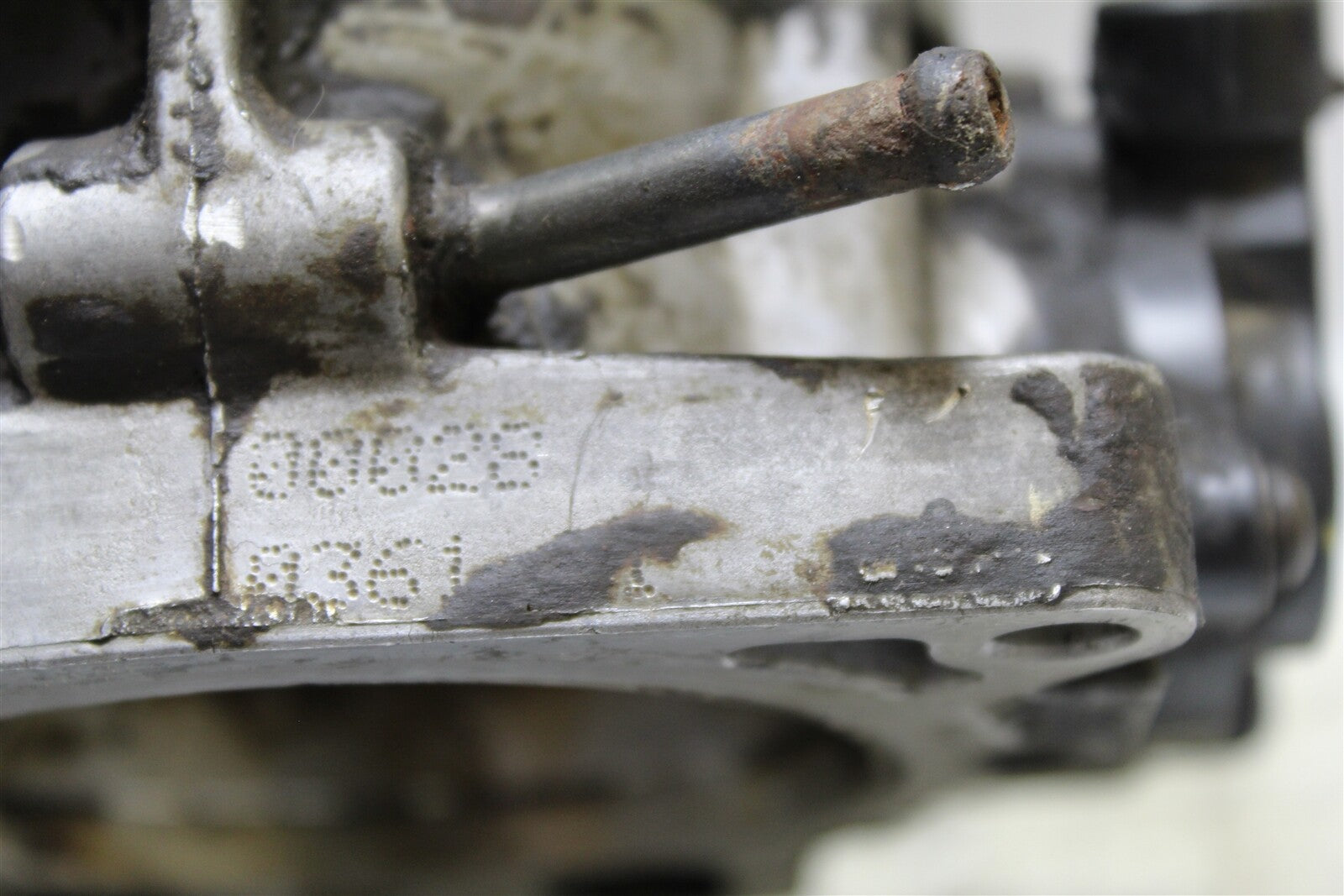 00-02 GMC SIERRA 1500 PICKUP Throttle Body Throttle Valve Assembly 215 5O3 B1