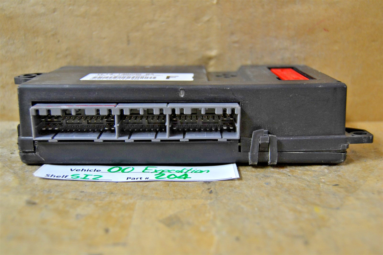 00-02 Ford Expedition Multifunction Front Elec Unit YL1414B205BA Module 04 5I2