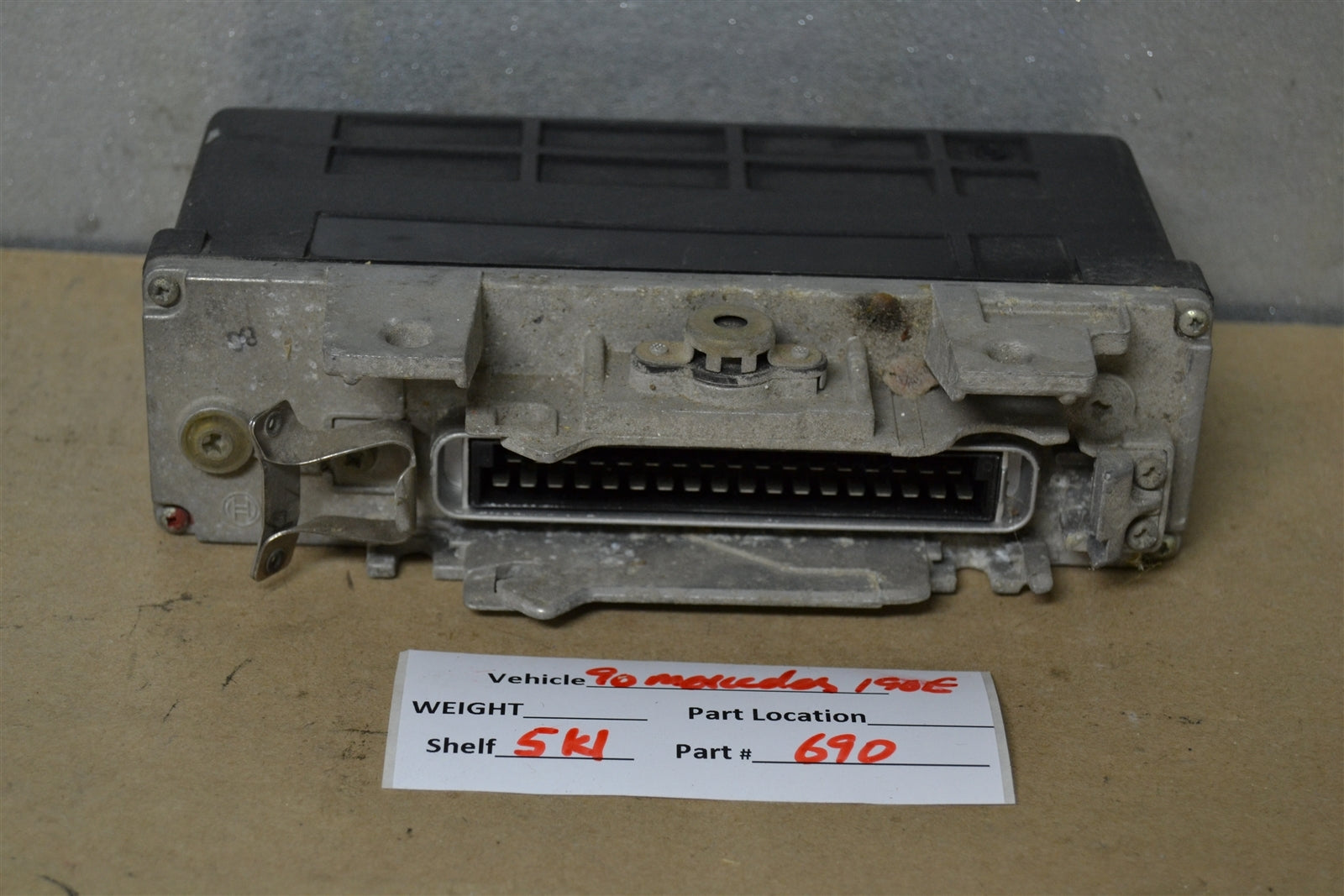 0055452132  Mercedes W124-W126  1986-93ABS Braking system Module  690 5K1