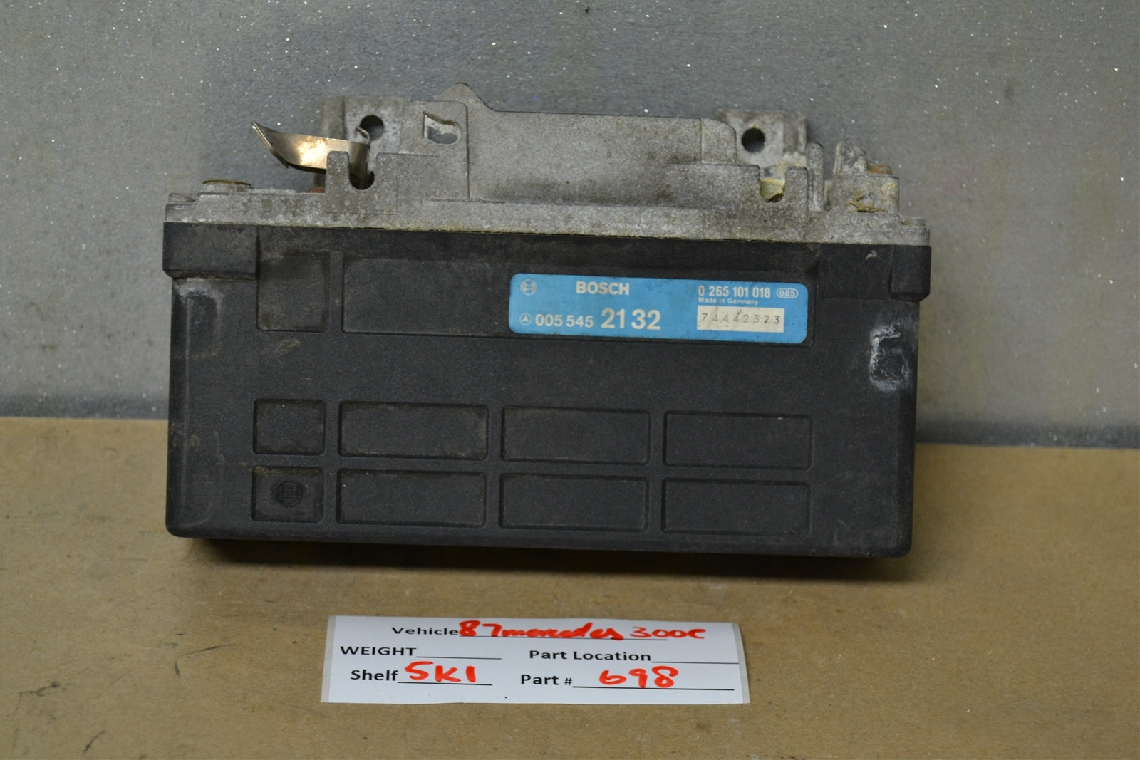 0055452132  Mercedes W124-W126  1986-93ABS Braking system Module 698 5K1