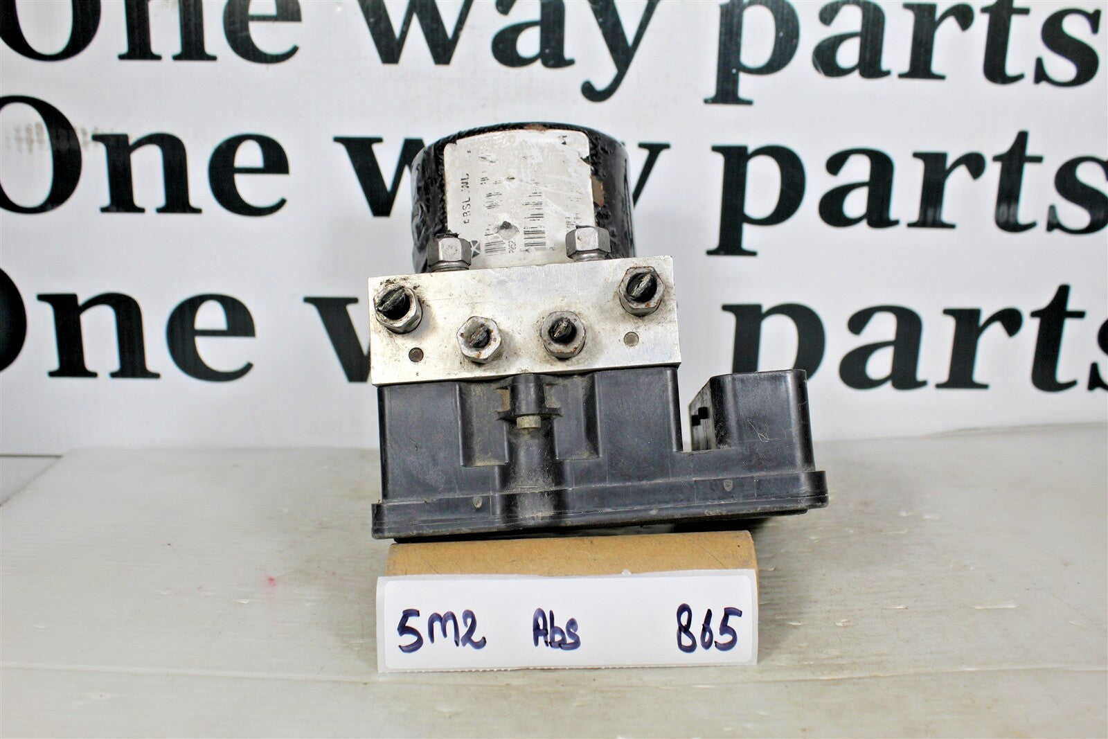 00401096C000 Dodge Caliber Hatchback 2.0L ABS Anti Lock Brake Module 5M2 865