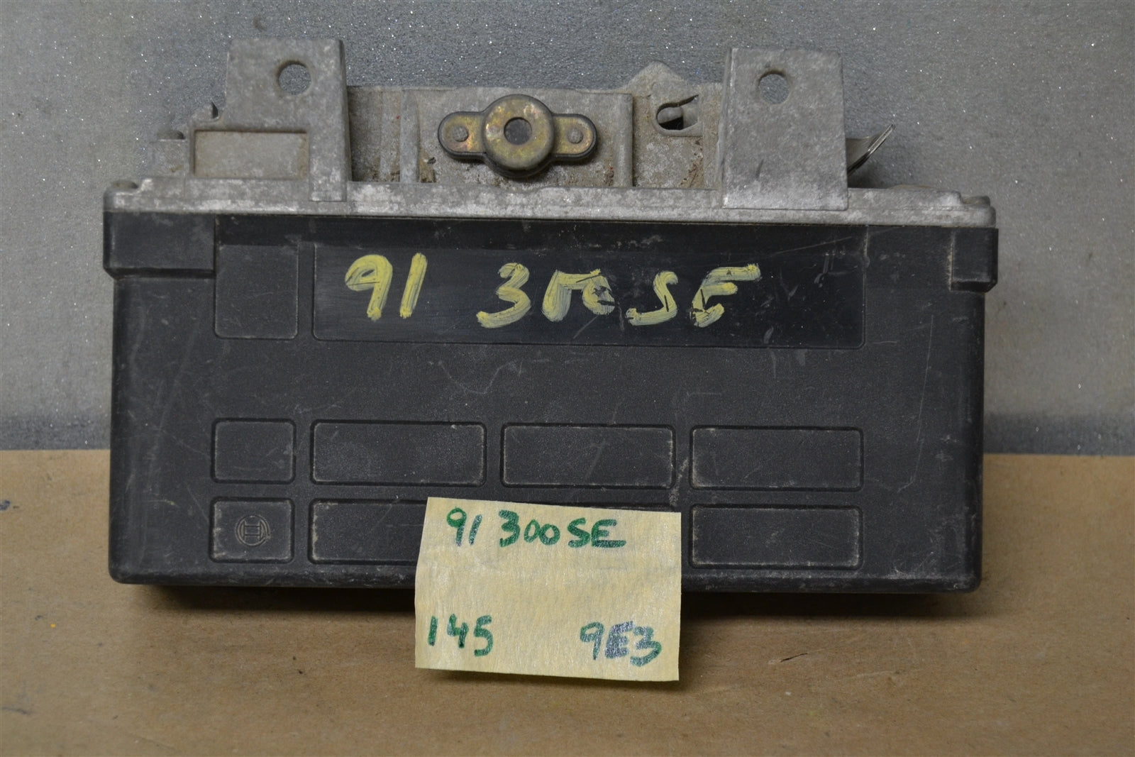 0055452132  Mercedes W124-W126  1986-93ABS Braking system Module  45 9E3