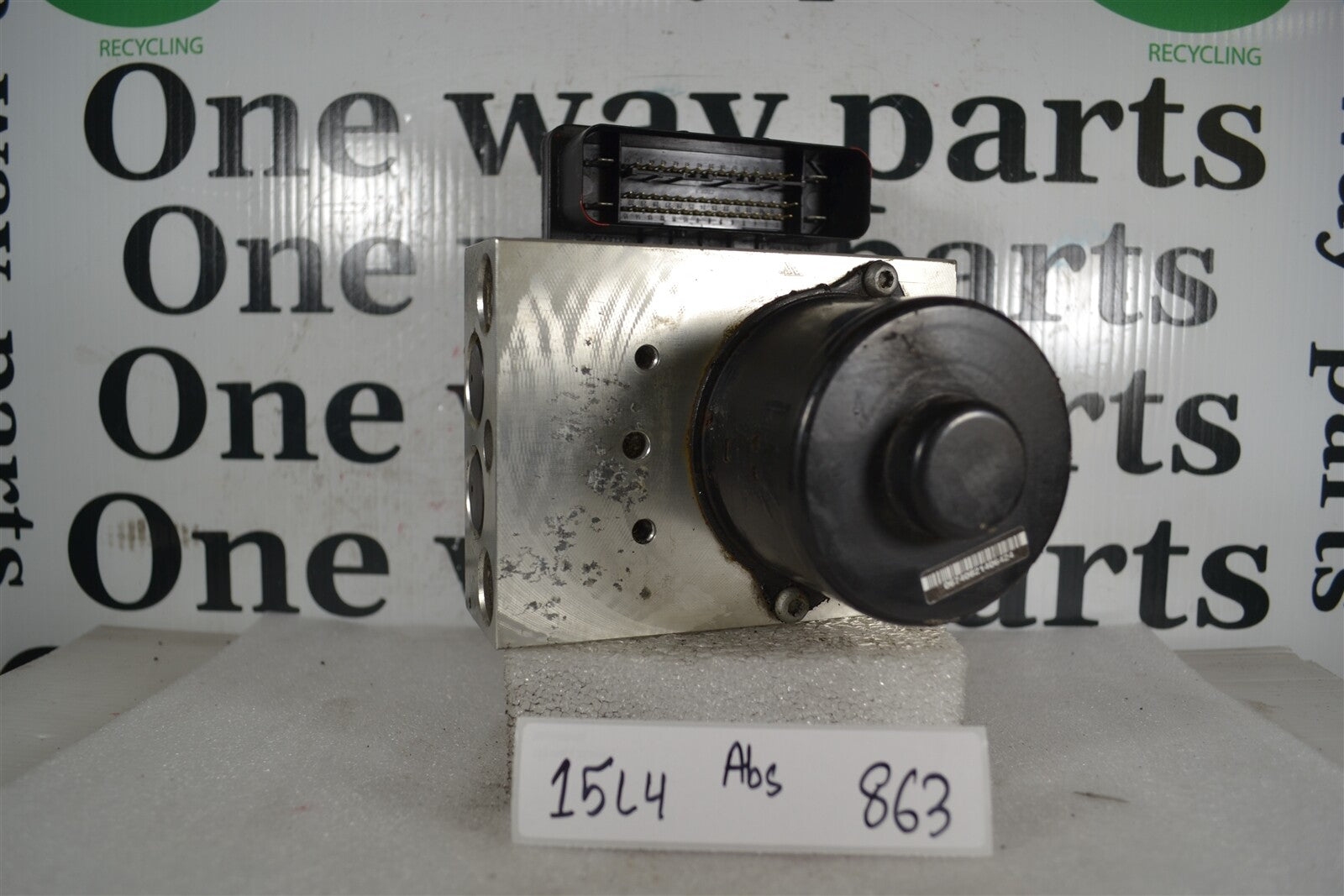 00009287D2 MERCEDES C-Series 02-05 ABS AntiLock Brake PUMP CONTROL OEM 15L4 863