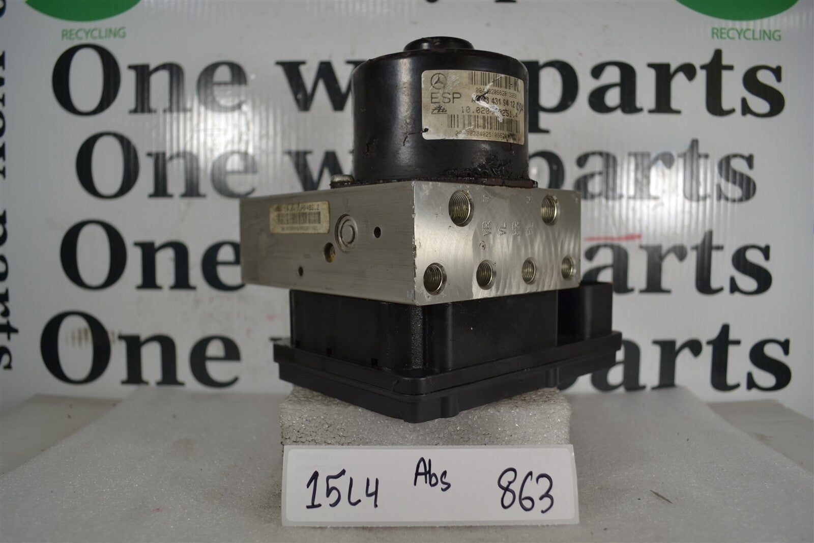 00009287D2 MERCEDES C-Series 02-05 ABS AntiLock Brake PUMP CONTROL OEM 15L4 863