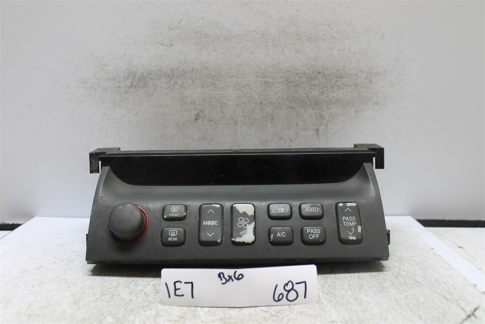 00-05 Cadillac Deville AC Heat Temp Climate Control 25770176 Switch 687 1E7-B6