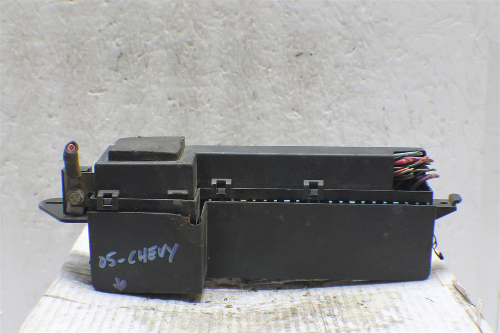 00-05 Chevrolet Cavalier Sunfire Fuse Box Junction 15401742002 Module 104 4L3-B1