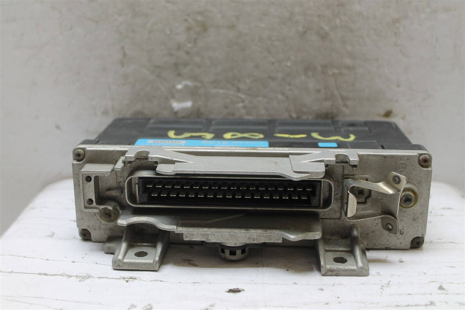 0055452132  Mercedes W124-W126  1986-93ABS Braking system Module 260 1o2