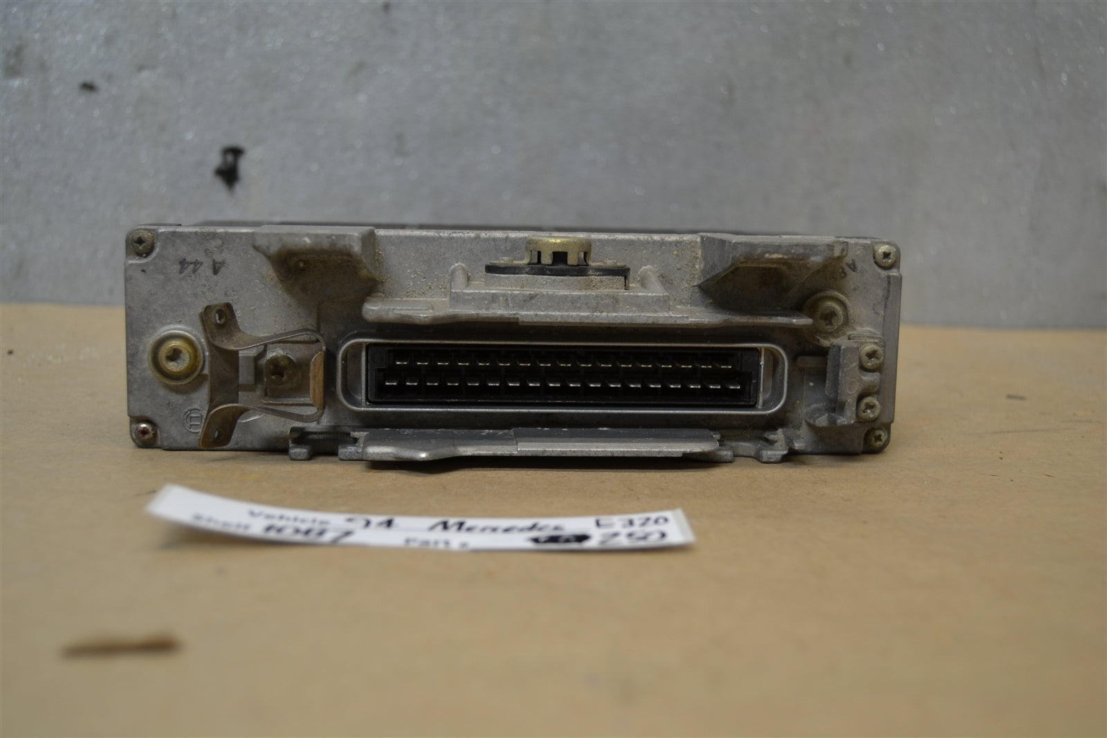 0055452132  Mercedes W124-W126  1986-93ABS Braking system Module   50 10B7